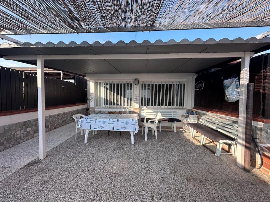 Casa Sulla Spiaggia A Sperlonga Con Parcheggio Gratuito מראה חיצוני תמונה